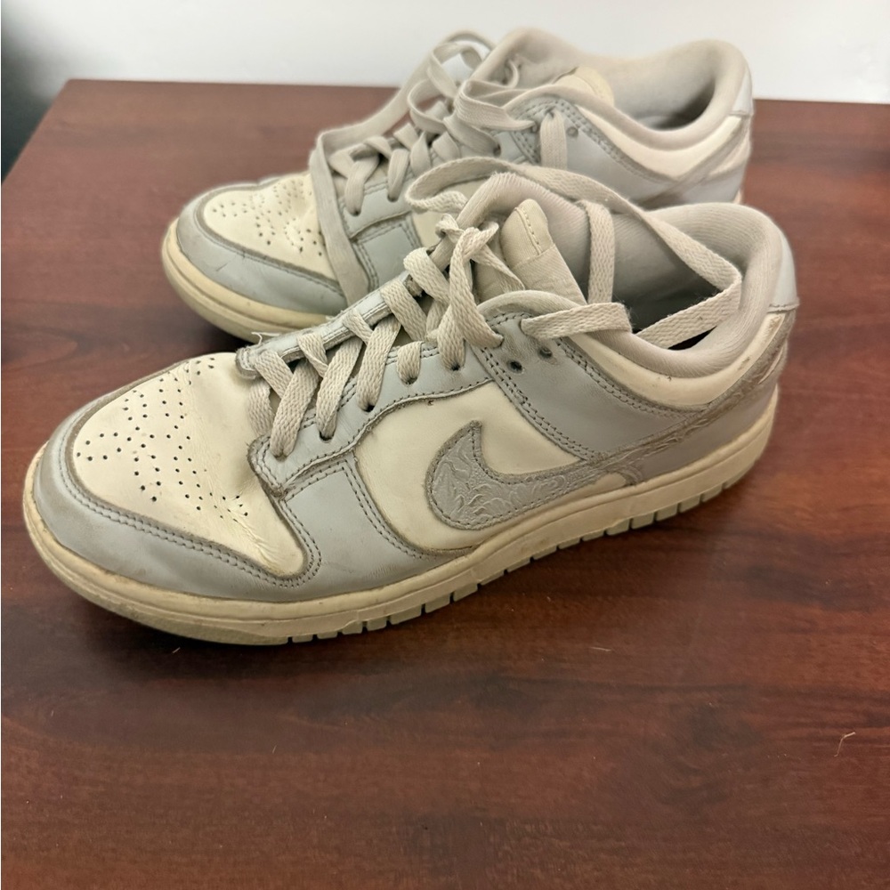 Nike Women's Sneakers in Light Blue and Cream